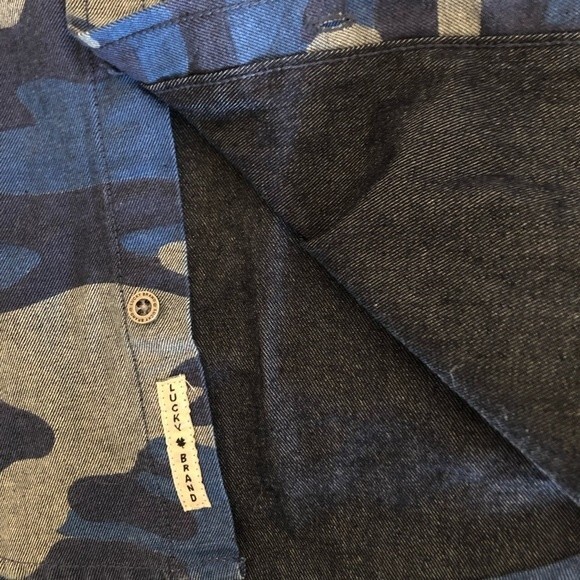 LUCKY BRAND Boys Short Sleeve Button Down Shirt  Blue Camouflage Camo Size Large - Picture 4 of 9